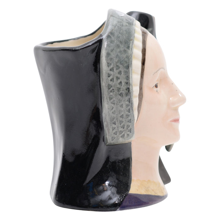 Anne Boleyn Small D6650