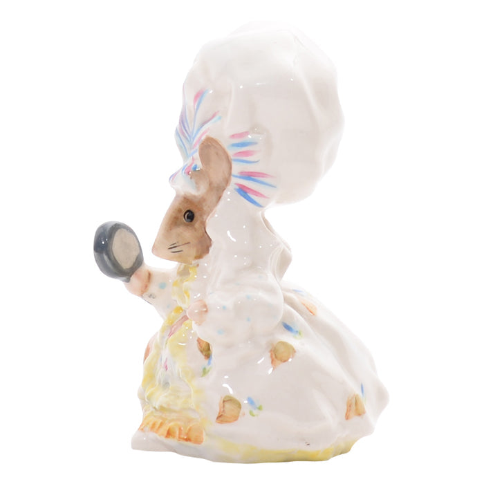 Lady Mouse Gold Oval Stamp sculpture