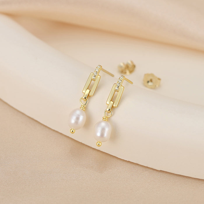 Tethered Pearl